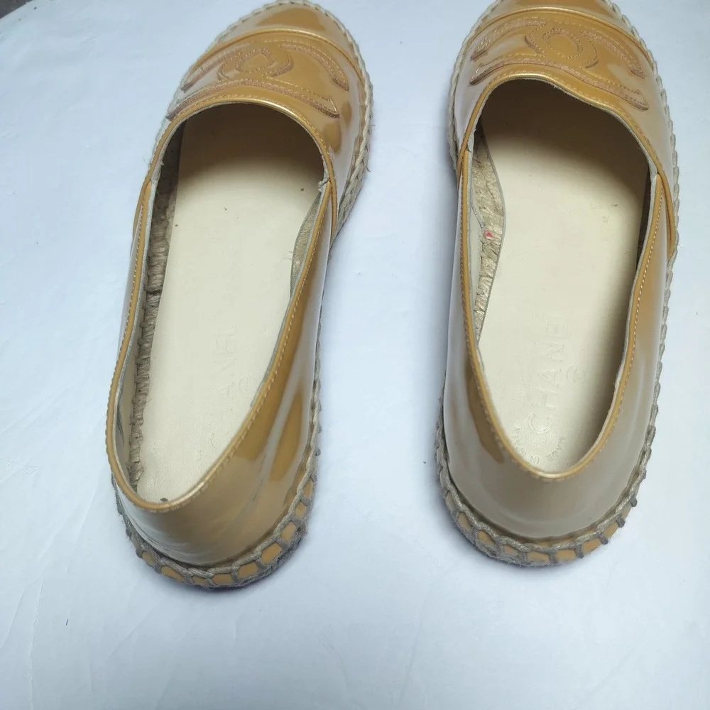 Chanel CC Logo Leather Espadrilles Mustard Yellow Flats Size 37 Made in Spain